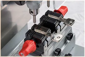 Elite Locksmith Services Hollywood, FL 954-283-1561 Elite Locksmith Services Hollywood, FL 954-283-1561 - 11-key-cutting